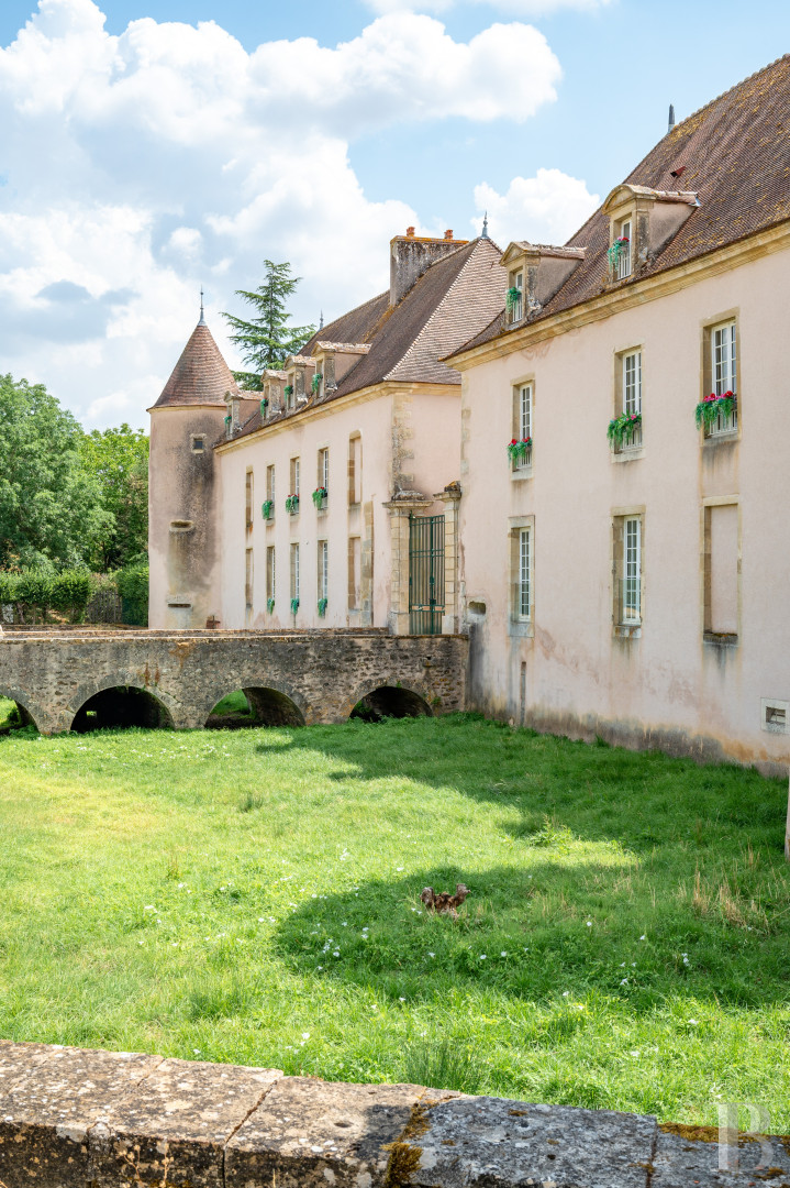 Dans l’Yonne, à équidistance de Paris, Lyon et Genève, une ancienne place forte médiévale et son parc aménagés pour accueillir calmes séjours et grands événements  - photo  n°47
